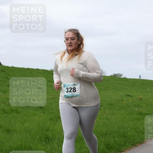 04.05.2025 - 8. Wedeler Halbmarathon Yannick Fuchs http://msf.ph/oto/7836526 04.05.2025 11:45:40 Laufen 328 meine-sportfotos.de