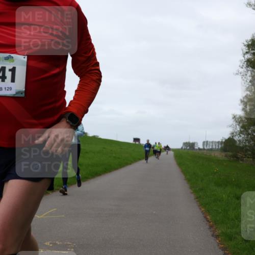 04.05.2025 - 8. Wedeler Halbmarathon Yannick Fuchs http://msf.ph/oto/7836616 04.05.2025 11:24:04 Laufen 888, 1141, 129 meine-sportfotos.de