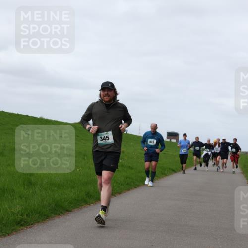 04.05.2025 - 8. Wedeler Halbmarathon Yannick Fuchs http://msf.ph/oto/7836617 04.05.2025 11:45:42 Laufen 345, 943 meine-sportfotos.de