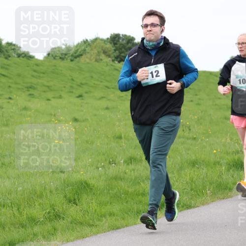 04.05.2025 - 8. Wedeler Halbmarathon Lena Gebhardt http://msf.ph/oto/7836640 04.05.2025 11:31:38 Laufen 12, 1026 meine-sportfotos.de