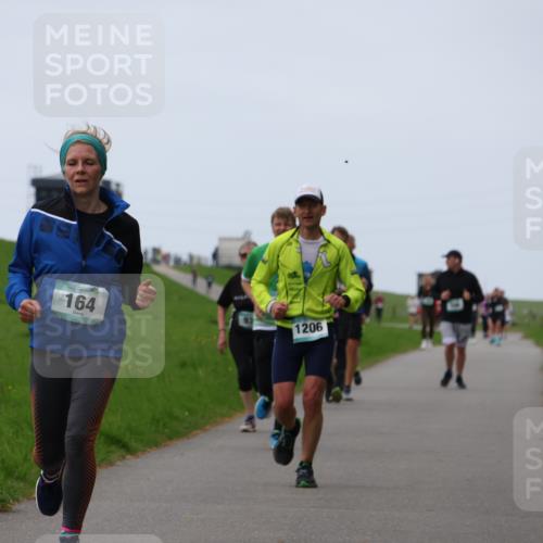 04.05.2025 - 8. Wedeler Halbmarathon Yannick Fuchs http://msf.ph/oto/7836663 04.05.2025 11:24:07 Laufen 164, 92, 1206 meine-sportfotos.de