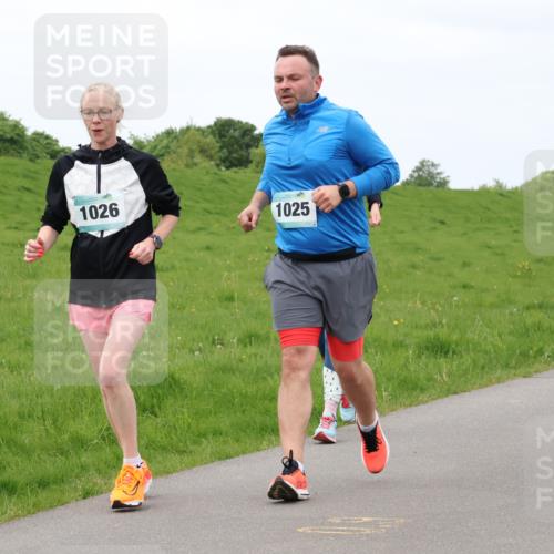 04.05.2025 - 8. Wedeler Halbmarathon Lena Gebhardt http://msf.ph/oto/7836664 04.05.2025 11:31:40 Laufen 1026, 1025, 298 meine-sportfotos.de