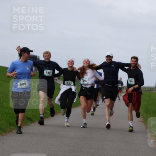 04.05.2025 - 8. Wedeler Halbmarathon Yannick Fuchs http://msf.ph/oto/7836670 04.05.2025 11:45:44 Laufen 605, 148, 104, 928, 232 meine-sportfotos.de