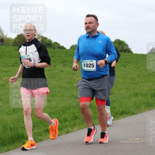04.05.2025 - 8. Wedeler Halbmarathon Lena Gebhardt http://msf.ph/oto/7836671 04.05.2025 11:31:41 Laufen 26, 1025 meine-sportfotos.de