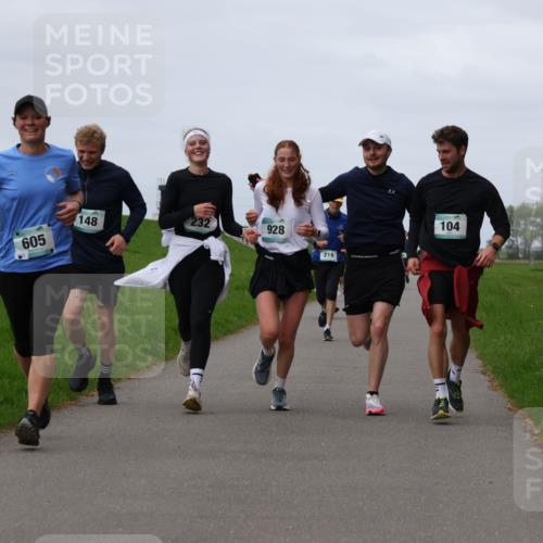04.05.2025 - 8. Wedeler Halbmarathon Yannick Fuchs http://msf.ph/oto/7836817 04.05.2025 11:45:47 Laufen 148, 232, 605, 928, 216, 104 meine-sportfotos.de