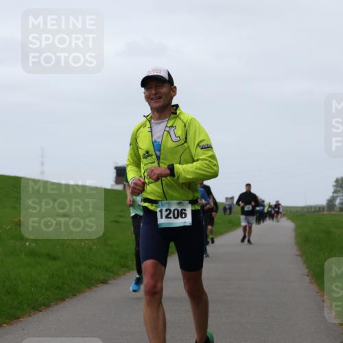 04.05.2025 - 8. Wedeler Halbmarathon Yannick Fuchs http://msf.ph/oto/7836823 04.05.2025 11:24:11 Laufen 1206 meine-sportfotos.de