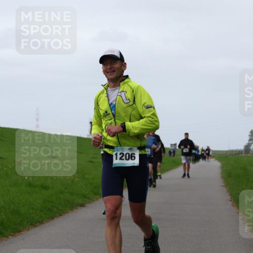 04.05.2025 - 8. Wedeler Halbmarathon Yannick Fuchs http://msf.ph/oto/7836827 04.05.2025 11:24:12 Laufen 1206 meine-sportfotos.de