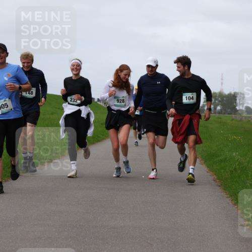 04.05.2025 - 8. Wedeler Halbmarathon Yannick Fuchs http://msf.ph/oto/7836840 04.05.2025 11:45:47 Laufen 148, 232, 605, 928, 104 meine-sportfotos.de