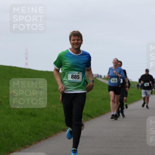 04.05.2025 - 8. Wedeler Halbmarathon Yannick Fuchs http://msf.ph/oto/7836850 04.05.2025 11:24:13 Laufen 885, 816 meine-sportfotos.de
