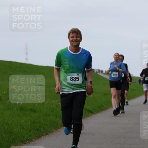 04.05.2025 - 8. Wedeler Halbmarathon Yannick Fuchs http://msf.ph/oto/7836853 04.05.2025 11:24:13 Laufen 885, 816 meine-sportfotos.de