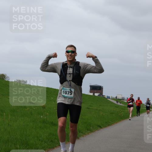 04.05.2025 - 8. Wedeler Halbmarathon Yannick Fuchs http://msf.ph/oto/7836868 04.05.2025 11:59:52 Laufen 1075 meine-sportfotos.de