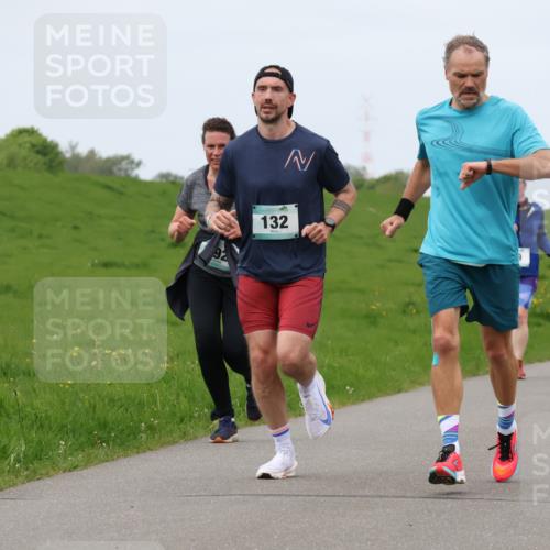 04.05.2025 - 8. Wedeler Halbmarathon Lena Gebhardt http://msf.ph/oto/7836869 04.05.2025 11:32:15 Laufen 92, 132, 302 meine-sportfotos.de