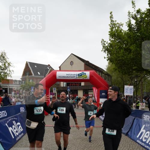04.05.2025 - 8. Wedeler Halbmarathon Felixshl http://msf.ph/oto/7836889 04.05.2025 12:25:48 Ziel 41, 129, 133, 938 meine-sportfotos.de