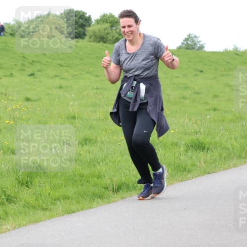 04.05.2025 - 8. Wedeler Halbmarathon Lena Gebhardt http://msf.ph/oto/7836900 04.05.2025 11:32:18 Laufen  meine-sportfotos.de