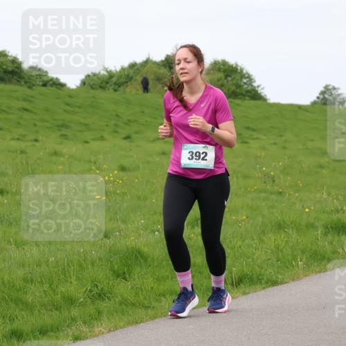 04.05.2025 - 8. Wedeler Halbmarathon Lena Gebhardt http://msf.ph/oto/7837016 04.05.2025 11:32:32 Laufen 392 meine-sportfotos.de