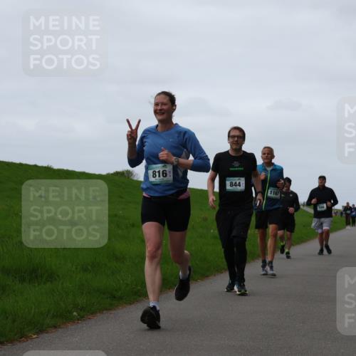 04.05.2025 - 8. Wedeler Halbmarathon Yannick Fuchs http://msf.ph/oto/7837024 04.05.2025 11:24:20 Laufen 816, 844, 1167 meine-sportfotos.de