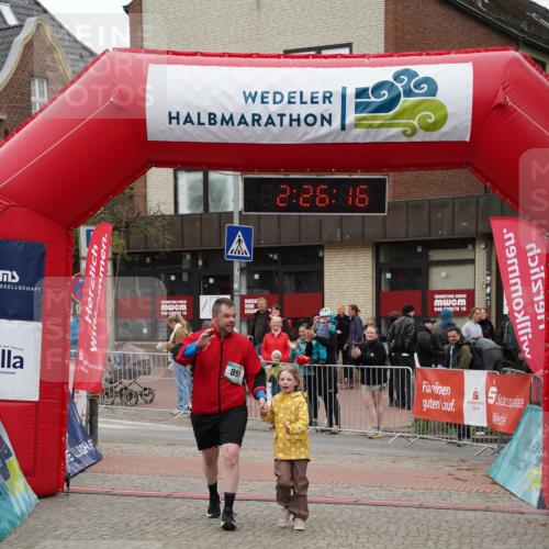 04.05.2025 - 8. Wedeler Halbmarathon Felixshl http://msf.ph/oto/7837027 04.05.2025 12:26:14 Ziel 891 meine-sportfotos.de