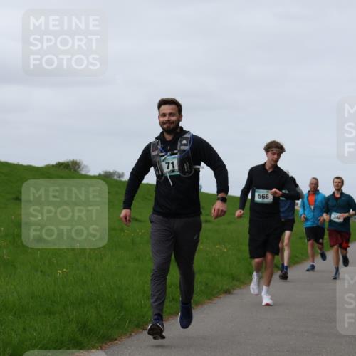 04.05.2025 - 8. Wedeler Halbmarathon Yannick Fuchs http://msf.ph/oto/7837116 04.05.2025 11:46:03 Laufen 71, 566, 346 meine-sportfotos.de
