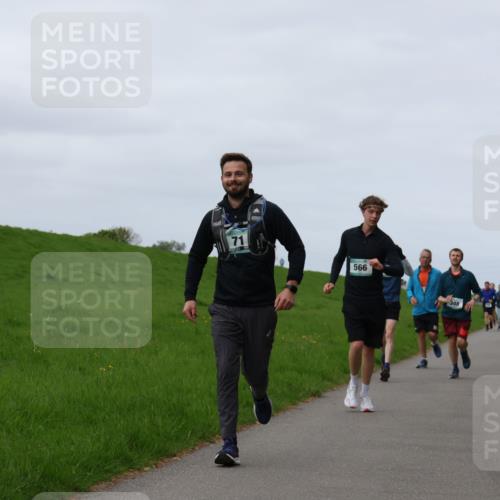 04.05.2025 - 8. Wedeler Halbmarathon Yannick Fuchs http://msf.ph/oto/7837120 04.05.2025 11:46:03 Laufen 566, 348 meine-sportfotos.de