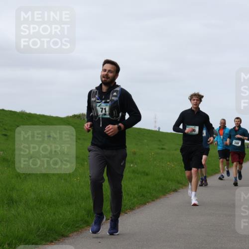 04.05.2025 - 8. Wedeler Halbmarathon Yannick Fuchs http://msf.ph/oto/7837151 04.05.2025 11:46:04 Laufen 6, 348 meine-sportfotos.de