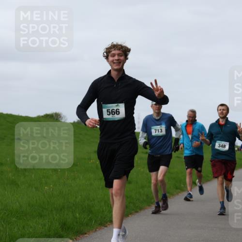 04.05.2025 - 8. Wedeler Halbmarathon Yannick Fuchs http://msf.ph/oto/7837213 04.05.2025 11:46:06 Laufen 566, 713, 348 meine-sportfotos.de