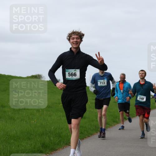 04.05.2025 - 8. Wedeler Halbmarathon Yannick Fuchs http://msf.ph/oto/7837218 04.05.2025 11:46:06 Laufen 566, 713, 348 meine-sportfotos.de