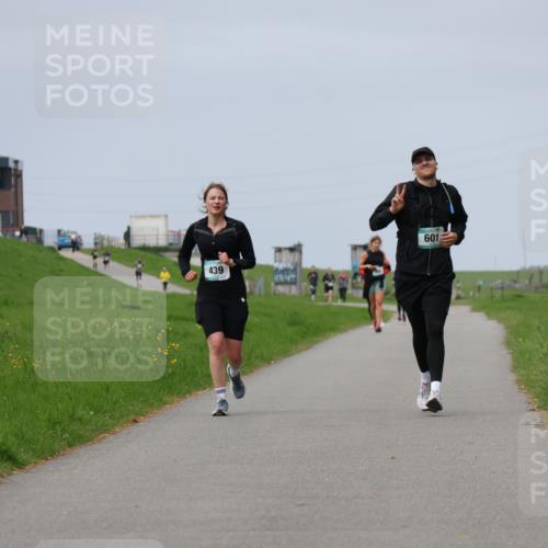 04.05.2025 - 8. Wedeler Halbmarathon Yannick Fuchs http://msf.ph/oto/7837242 04.05.2025 12:00:27 Laufen 439, 601 meine-sportfotos.de
