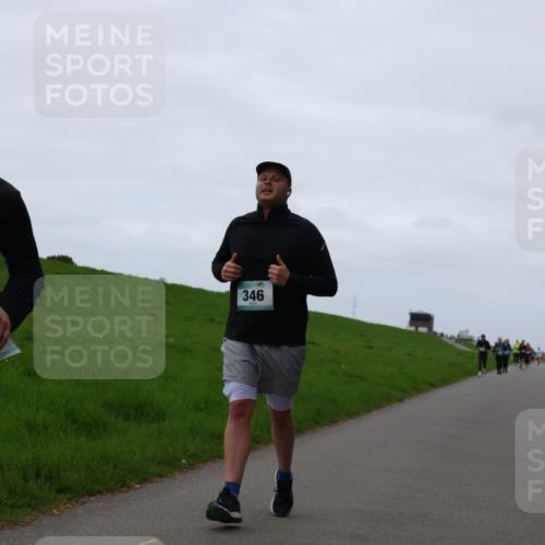 04.05.2025 - 8. Wedeler Halbmarathon Yannick Fuchs http://msf.ph/oto/7837272 04.05.2025 11:24:27 Laufen 82, 346 meine-sportfotos.de