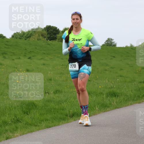 04.05.2025 - 8. Wedeler Halbmarathon Lena Gebhardt http://msf.ph/oto/7837273 04.05.2025 11:33:48 Laufen 770 meine-sportfotos.de