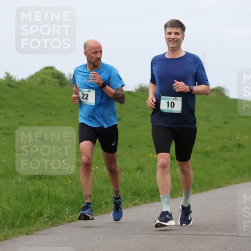 04.05.2025 - 8. Wedeler Halbmarathon Lena Gebhardt http://msf.ph/oto/7837292 04.05.2025 11:34:02 Laufen 22, 10, 175, 71 meine-sportfotos.de