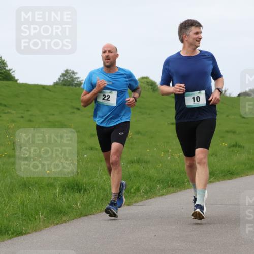 04.05.2025 - 8. Wedeler Halbmarathon Lena Gebhardt http://msf.ph/oto/7837309 04.05.2025 11:34:03 Laufen 22, 10, 175, 71 meine-sportfotos.de