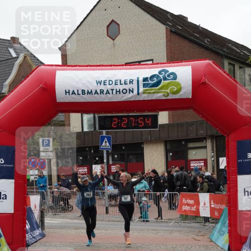 04.05.2025 - 8. Wedeler Halbmarathon Felixshl http://msf.ph/oto/7837348 04.05.2025 12:27:52 Ziel 57, 263 meine-sportfotos.de