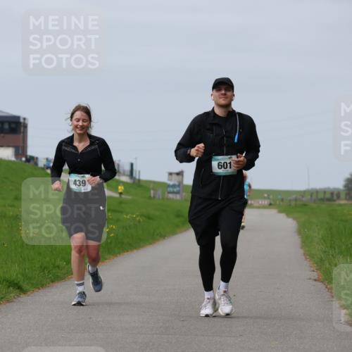 04.05.2025 - 8. Wedeler Halbmarathon Yannick Fuchs http://msf.ph/oto/7837350 04.05.2025 12:00:33 Laufen 439, 601 meine-sportfotos.de