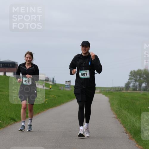 04.05.2025 - 8. Wedeler Halbmarathon Yannick Fuchs http://msf.ph/oto/7837354 04.05.2025 12:00:34 Laufen 439, 601 meine-sportfotos.de
