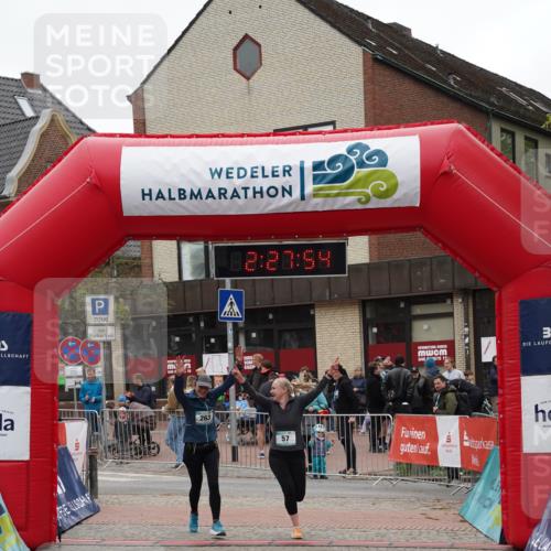 04.05.2025 - 8. Wedeler Halbmarathon Felixshl http://msf.ph/oto/7837361 04.05.2025 12:27:52 Ziel 57, 263 meine-sportfotos.de