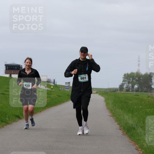 04.05.2025 - 8. Wedeler Halbmarathon Yannick Fuchs http://msf.ph/oto/7837368 04.05.2025 12:00:34 Laufen 439, 601 meine-sportfotos.de