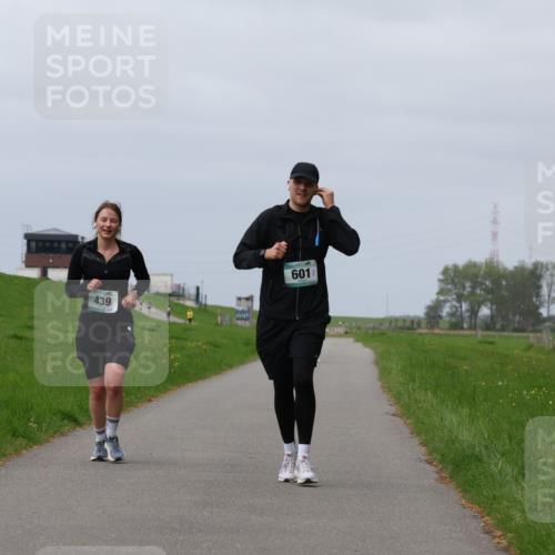 04.05.2025 - 8. Wedeler Halbmarathon Yannick Fuchs http://msf.ph/oto/7837371 04.05.2025 12:00:34 Laufen 439, 601 meine-sportfotos.de
