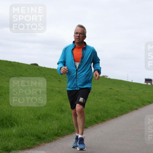 04.05.2025 - 8. Wedeler Halbmarathon Yannick Fuchs http://msf.ph/oto/7837409 04.05.2025 11:46:11 Laufen  meine-sportfotos.de