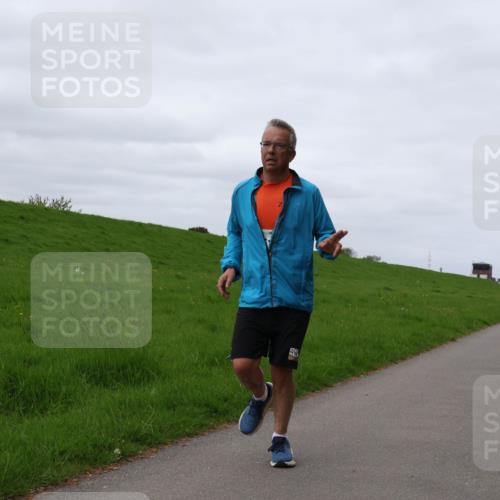 04.05.2025 - 8. Wedeler Halbmarathon Yannick Fuchs http://msf.ph/oto/7837424 04.05.2025 11:46:11 Laufen  meine-sportfotos.de