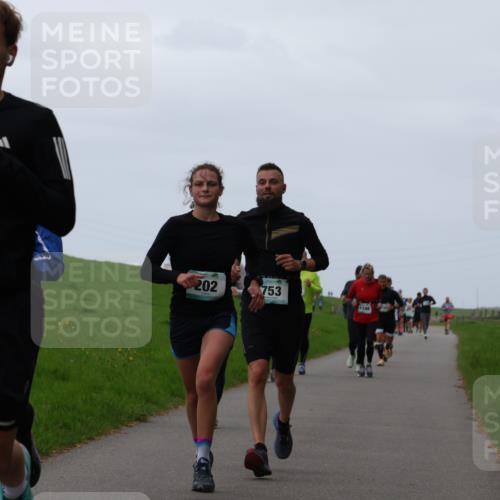 04.05.2025 - 8. Wedeler Halbmarathon Yannick Fuchs http://msf.ph/oto/7837477 04.05.2025 11:24:46 Laufen 755, 202, 753, 1146 meine-sportfotos.de