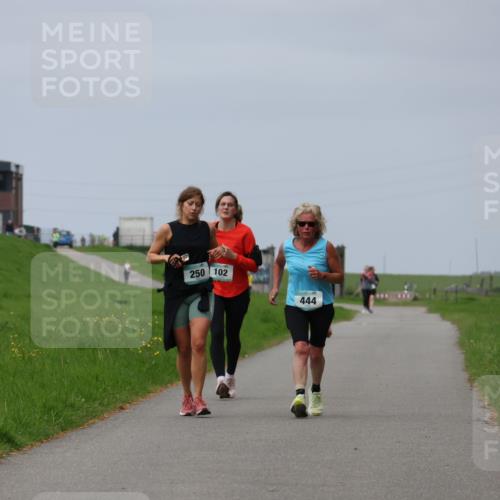 04.05.2025 - 8. Wedeler Halbmarathon Yannick Fuchs http://msf.ph/oto/7837481 04.05.2025 12:00:52 Laufen 250, 102, 444 meine-sportfotos.de