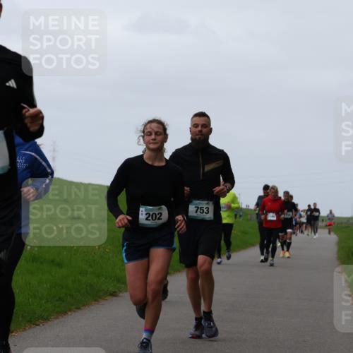 04.05.2025 - 8. Wedeler Halbmarathon Yannick Fuchs http://msf.ph/oto/7837489 04.05.2025 11:24:46 Laufen 755, 202, 753 meine-sportfotos.de