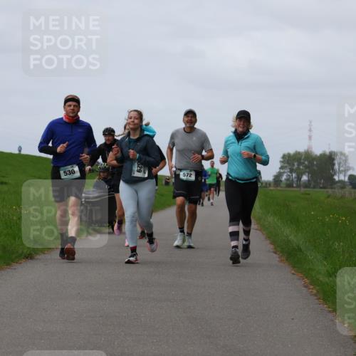 04.05.2025 - 8. Wedeler Halbmarathon Yannick Fuchs http://msf.ph/oto/7837548 04.05.2025 11:46:20 Laufen 530, 572 meine-sportfotos.de