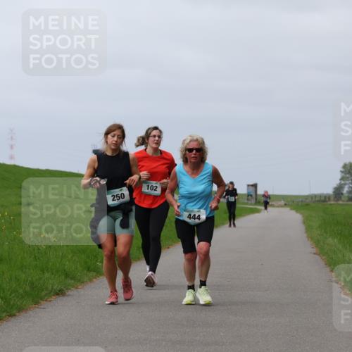 04.05.2025 - 8. Wedeler Halbmarathon Yannick Fuchs http://msf.ph/oto/7837554 04.05.2025 12:00:59 Laufen 250, 102, 444 meine-sportfotos.de