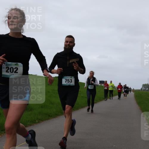 04.05.2025 - 8. Wedeler Halbmarathon Yannick Fuchs http://msf.ph/oto/7837570 04.05.2025 11:24:49 Laufen 202, 753, 1200 meine-sportfotos.de