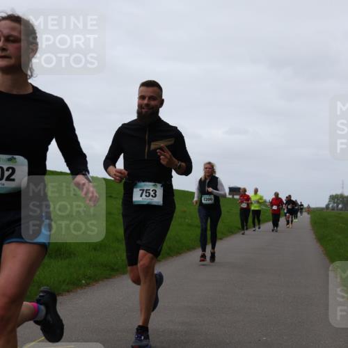 04.05.2025 - 8. Wedeler Halbmarathon Yannick Fuchs http://msf.ph/oto/7837574 04.05.2025 11:24:49 Laufen 202, 753, 1200 meine-sportfotos.de
