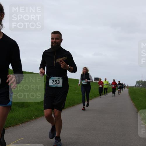 04.05.2025 - 8. Wedeler Halbmarathon Yannick Fuchs http://msf.ph/oto/7837577 04.05.2025 11:24:49 Laufen 202, 753, 1200 meine-sportfotos.de
