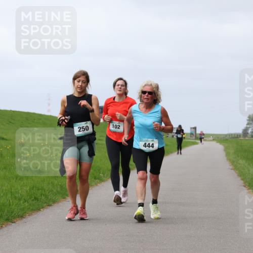 04.05.2025 - 8. Wedeler Halbmarathon Yannick Fuchs http://msf.ph/oto/7837581 04.05.2025 12:01:01 Laufen 250, 102, 444 meine-sportfotos.de
