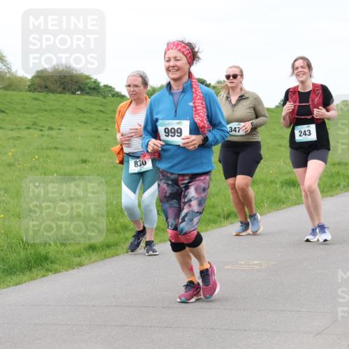 04.05.2025 - 8. Wedeler Halbmarathon Lena Gebhardt http://msf.ph/oto/7837587 04.05.2025 11:34:47 Laufen 830, 999, 347, 243, 1114 meine-sportfotos.de