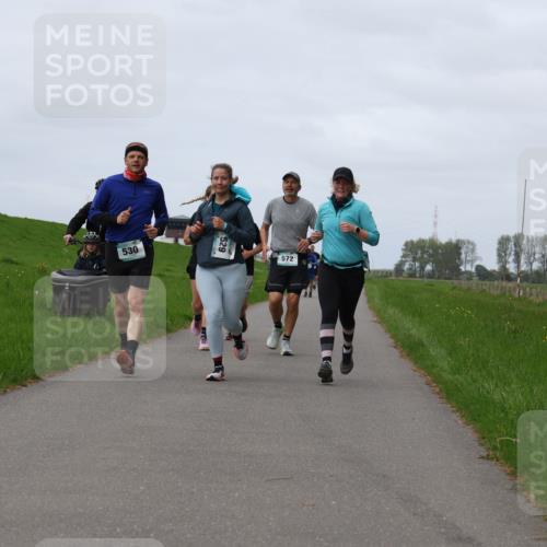 04.05.2025 - 8. Wedeler Halbmarathon Yannick Fuchs http://msf.ph/oto/7837610 04.05.2025 11:46:22 Laufen 530, 572 meine-sportfotos.de